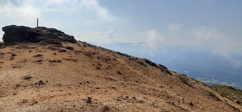 228-211(17-16)登山くじゅう連山910_093237