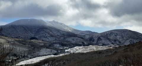 238-221(27-26)法華院温泉山荘1118_122114