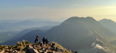 228-211(17-16)登山くじゅう連山910_065834