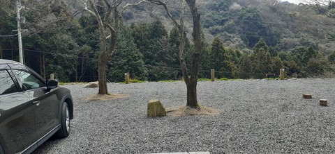 201-185(43-42)カワラテラス320_122111