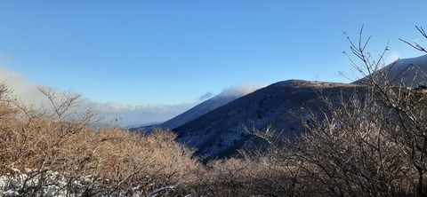 238-221(27-26)法華院温泉山荘1119_073824