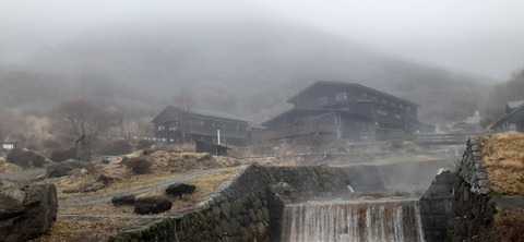 251-232(40-37)法華院温泉山荘2泊目223_135101