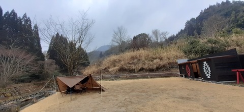 195-179(37-36)redstarworks市ノ瀬キャンプ場218_143417