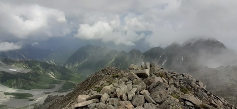 273-253(10-9) 上高地穂高岳815_120801
