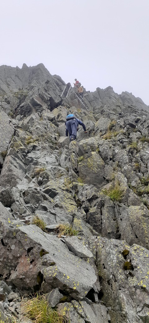 273-253(10-9) 上高地穂高岳815_105540