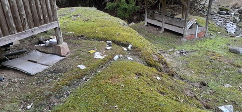 202-186(44-43)八木山渓流公園325_124326