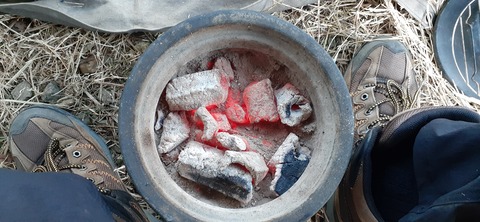 251-232(40-37)伽藍岳ゲリラキャン302_175916