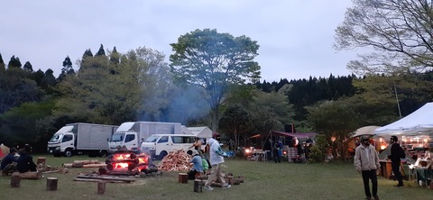153-138(52-52)マゼノ 甲の瀬キャンプ村430_190148R