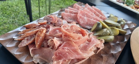 220-203(9-8)ゴンドーシャロレー722_152513