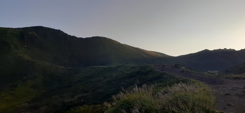 228-211(17-16)登山くじゅう連山910_063900