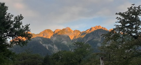 273-253(10-9) 上高地穂高岳817_051659