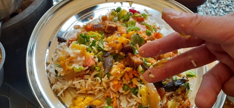 201-185(43-42)カワラテラス320_172545