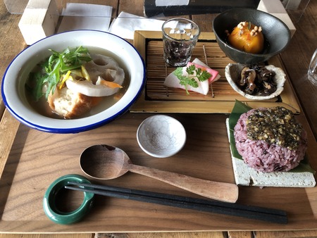 9A9ADB80-1201-4F65-B92F-976CAF81CA98