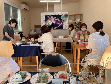 E6BA40E2-57BB-4AF9-8904-C974A7A2C775