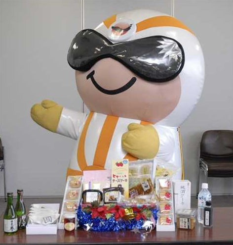 ゆるキャラ 日光仮面が 食 の投票呼び掛ける 日光ブランド制度pr ゆるキャラ 日光仮面が 食 の投票呼び掛ける 日光ブランド制度pr