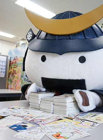 ゆるキャラ 宮城県の むすび丸 に各地から年賀状届く