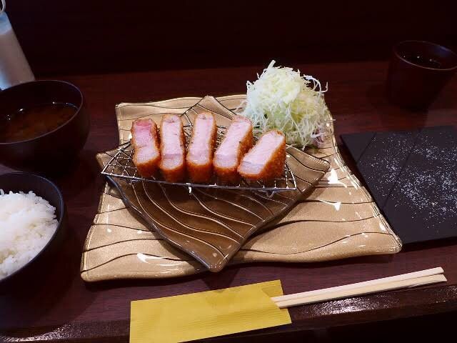 高級とんかつ 3800円 がこちらww ゆるゲーマー遅報