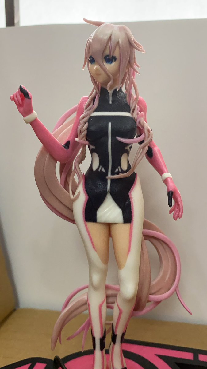 悲報 ボーカロイドの円のフィギュア クオリティが低すぎて大炎上 ゆるゲーマー遅報