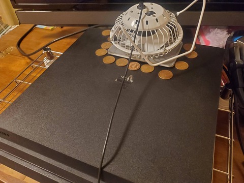 朗報 10円玉くん ワイのクソニーアチアチps4ちゃんをヒエヒエにしてくれる ゆるゲーマー遅報