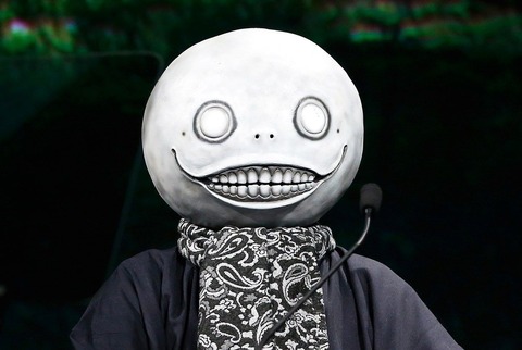 【朗報】ヨコオタロウ氏「もう一生分稼いだけどボケ防止の為に仕方なく働いてる」