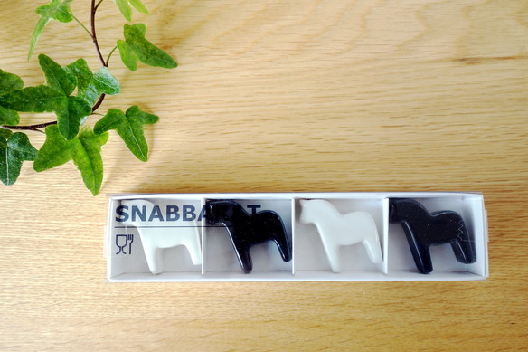 IKEA・SNABBAKAT 箸置き, ブラック, ホワイト①