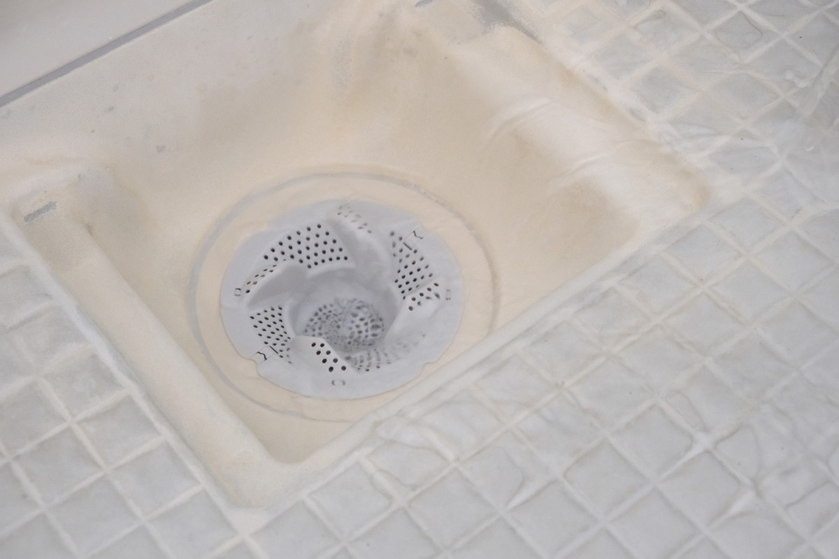 ❽DSCF9687バルくんお風呂の排水口ヘアキャッチ