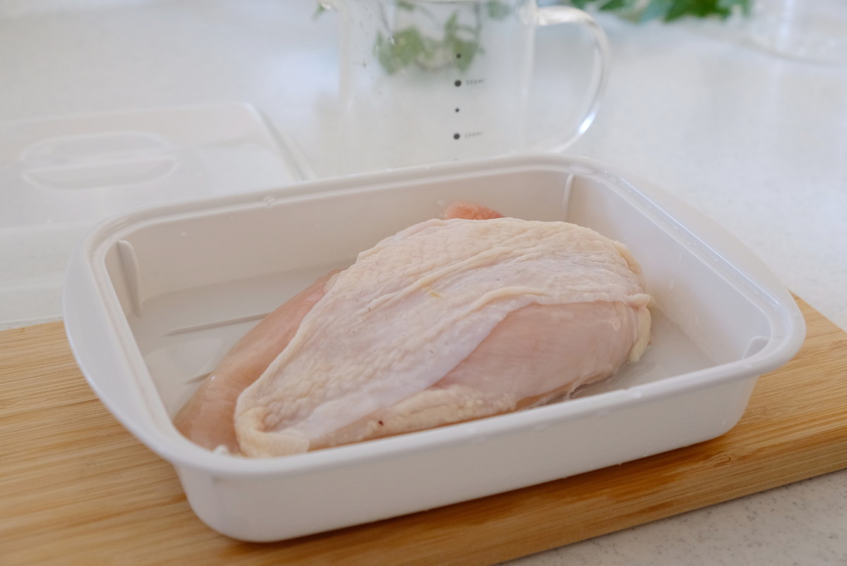 ❻3365②セリア・電子レンジ調理器サラダチキン