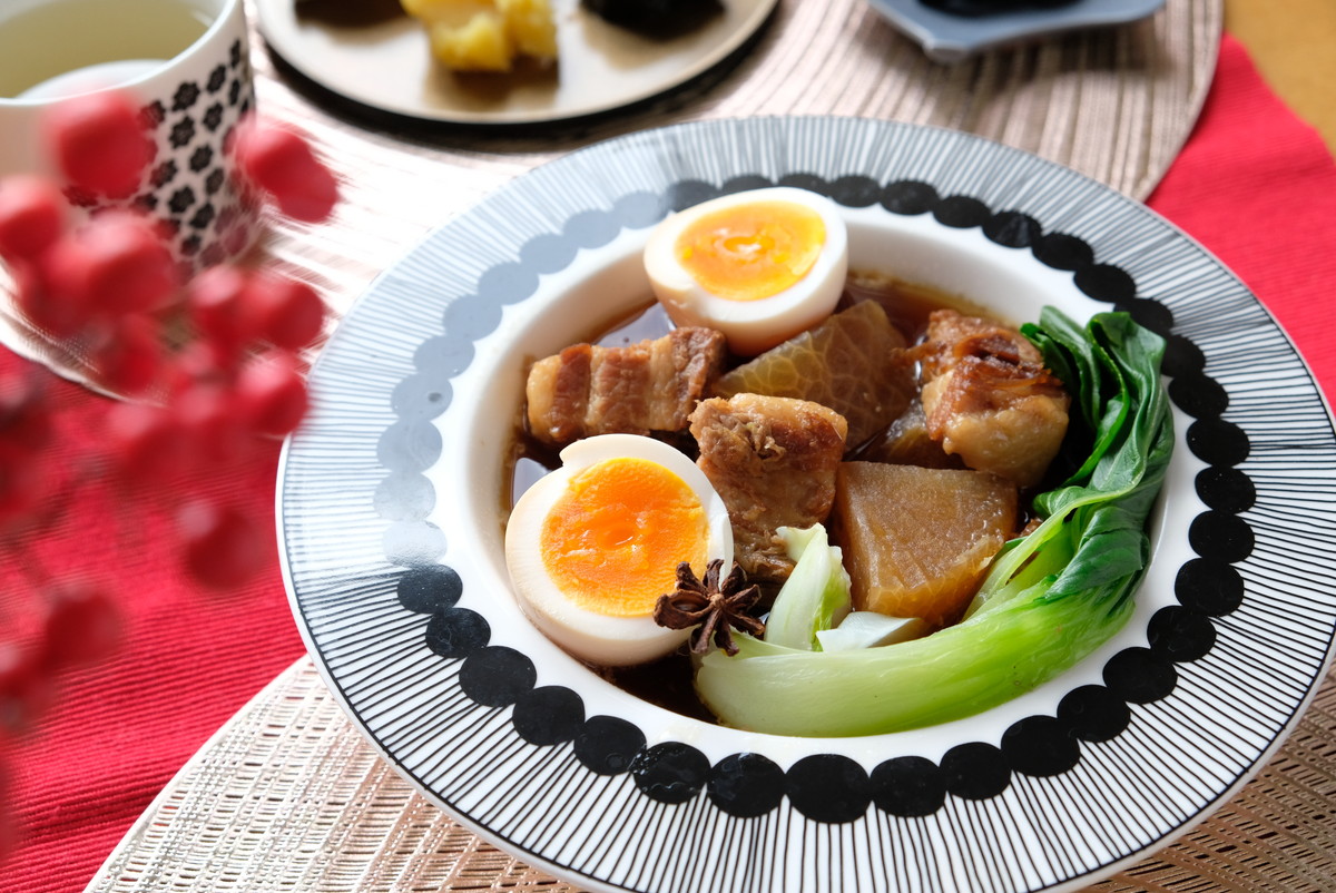 ❺3392豚角煮・シイルトラプータルハ