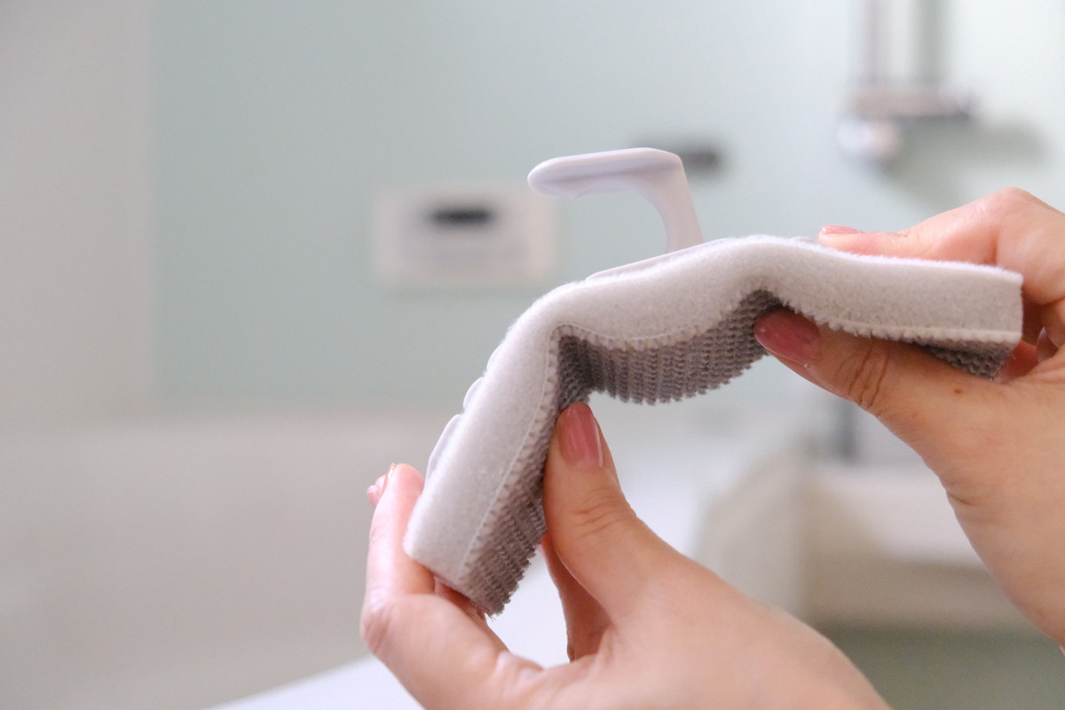 ❻DSCF0131ダイソー・速乾床用ハンディブラシ