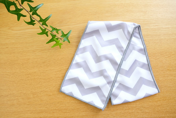 セリア・クールタオルマフラー①