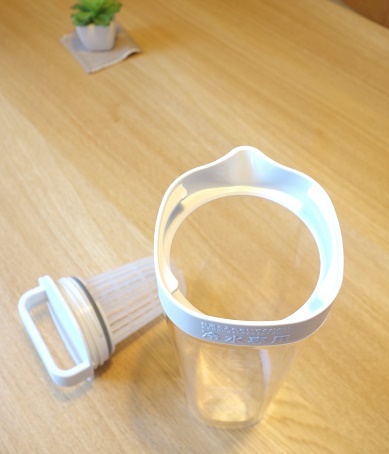 無印･アクリル冷水筒・ドアポケットタイプ　冷水専用約１Ｌ②