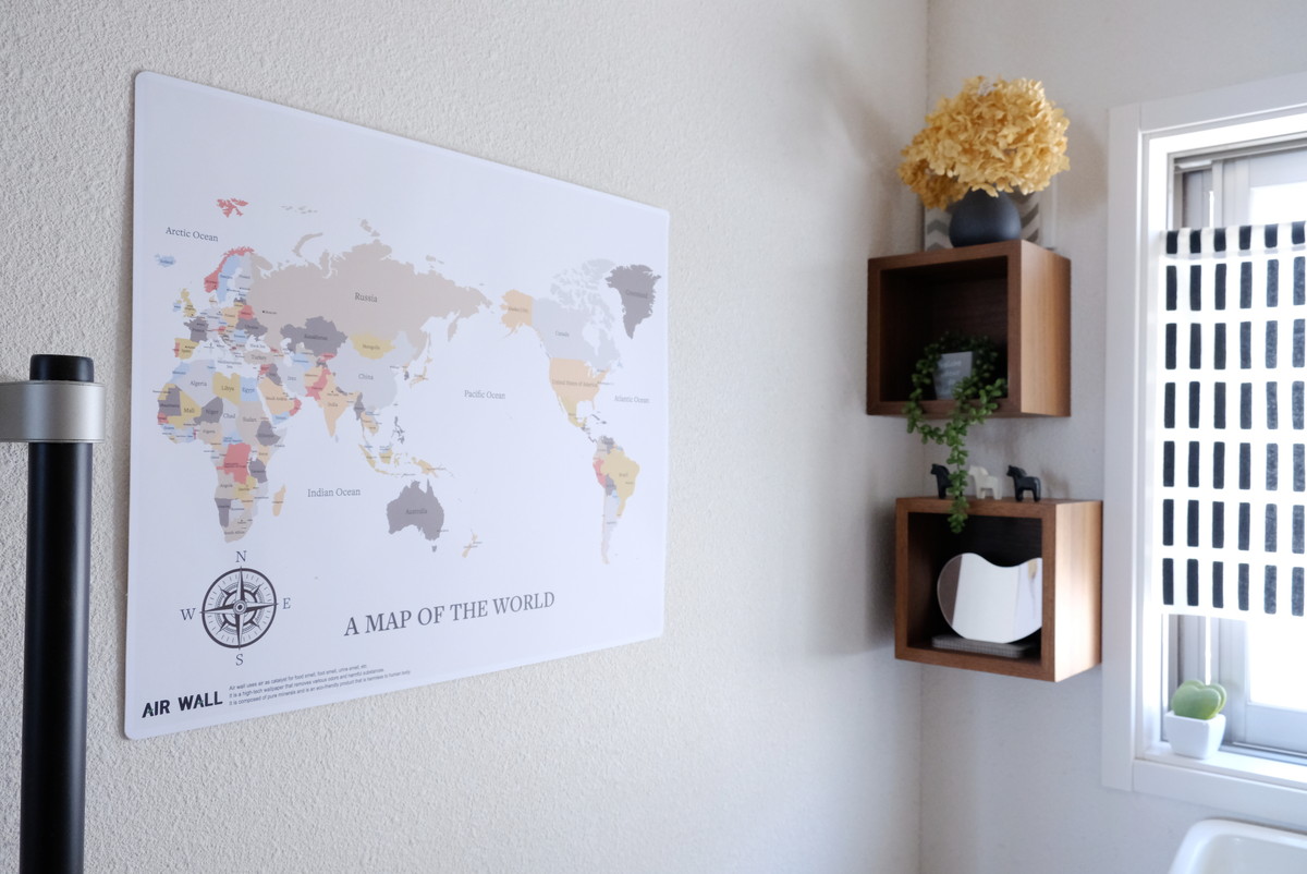 AIR WALL WORLD MAP・トイレ①