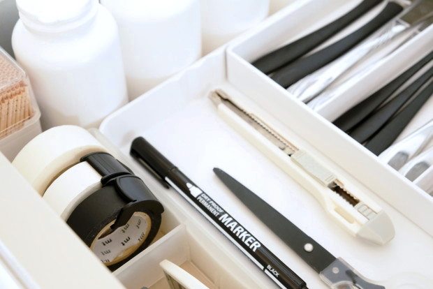 セリア・マスキングテープカッター・パモウナ・食器棚・カトラリー引出し①