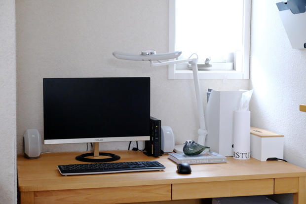 BenQ・デスクライト | WiT MindDuo・パソコンスペース①