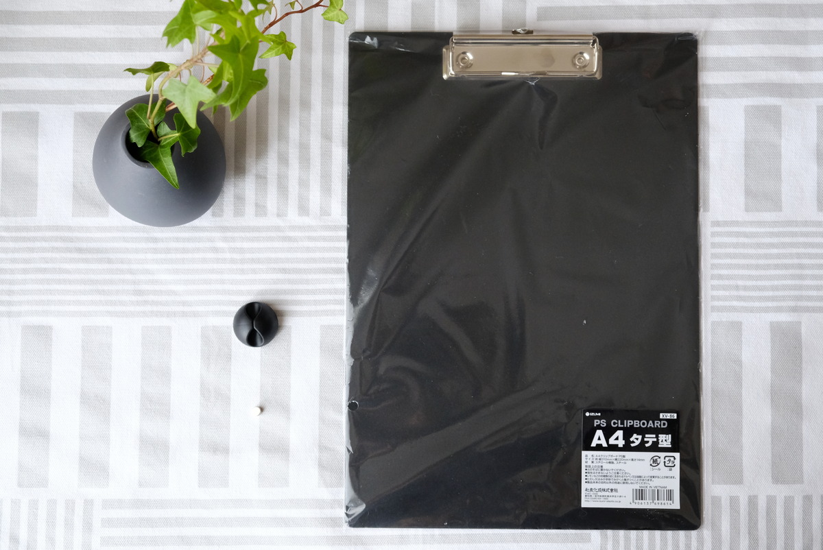 セリア・A4クリップボード・強力マグネット・キャンドゥ・コードクリップ①