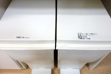 キッチンゴミ箱②