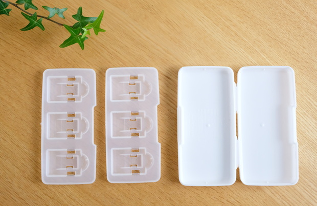 セリア・SD/microSD　カードケース③