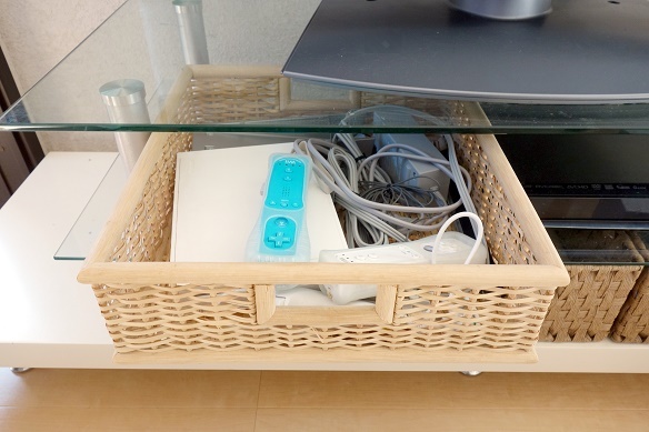 リビング･テレビ台コード整理②