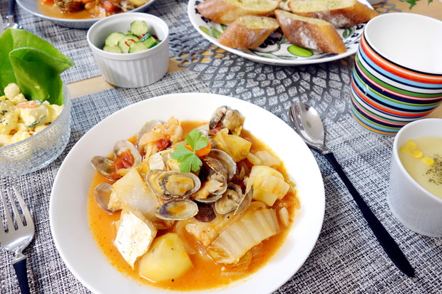 イッタラ・ティーマプレート 21cm・ブイヤベース・料理①