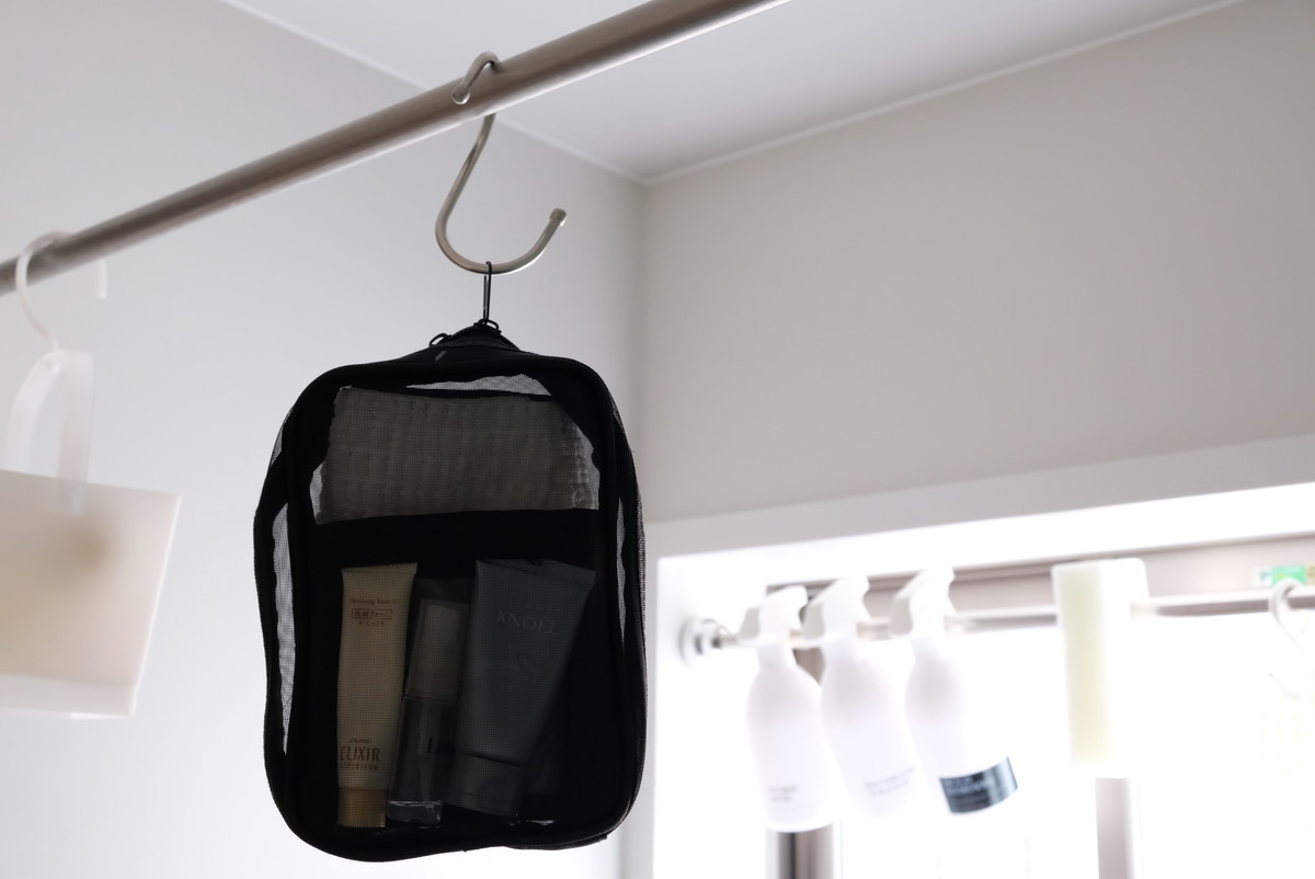 ❾3046キャンドゥ・メッシュ縦型ポーチ