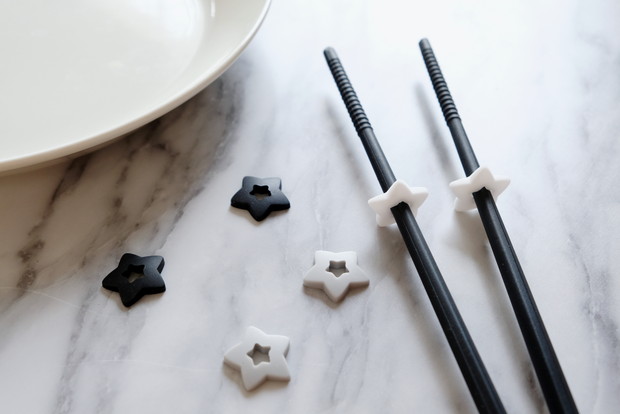 セリア・シリコーン菜箸スタンド・ニトリ・菜ばし①