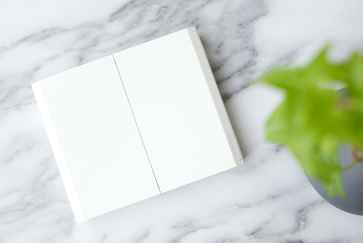 ダイソー・LED付コンパクト三面鏡・女優ミラー②