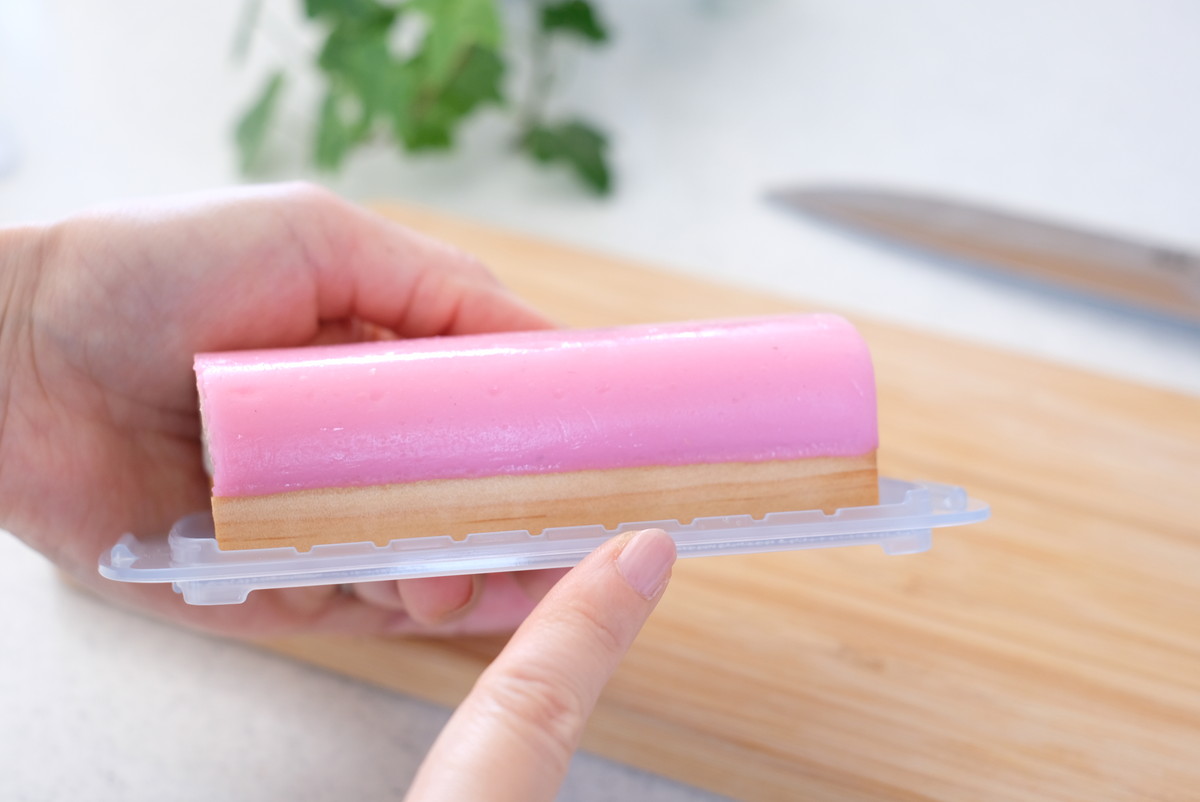 ❾0470ダイソー・かまぼこケース