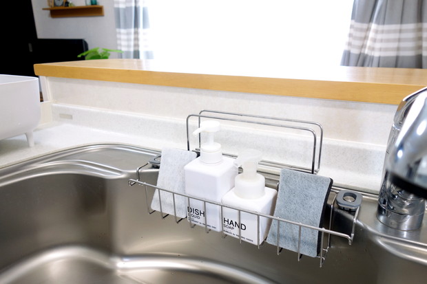 キャンドゥ・ブラックスポンジ　2P・キッチンシンク①