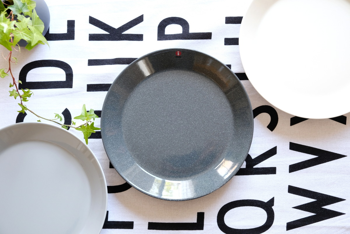 イッタラ・ティーマ・21cmプレート・ドッテドグレー・パールグレー・ホワイト①