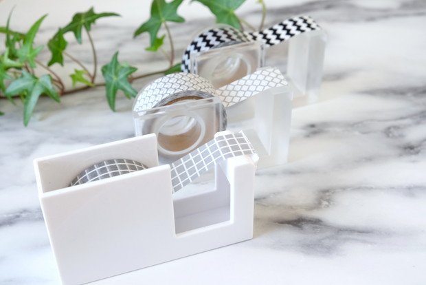 セリア・ホワイトステーショナリー・ミニテープカッター①