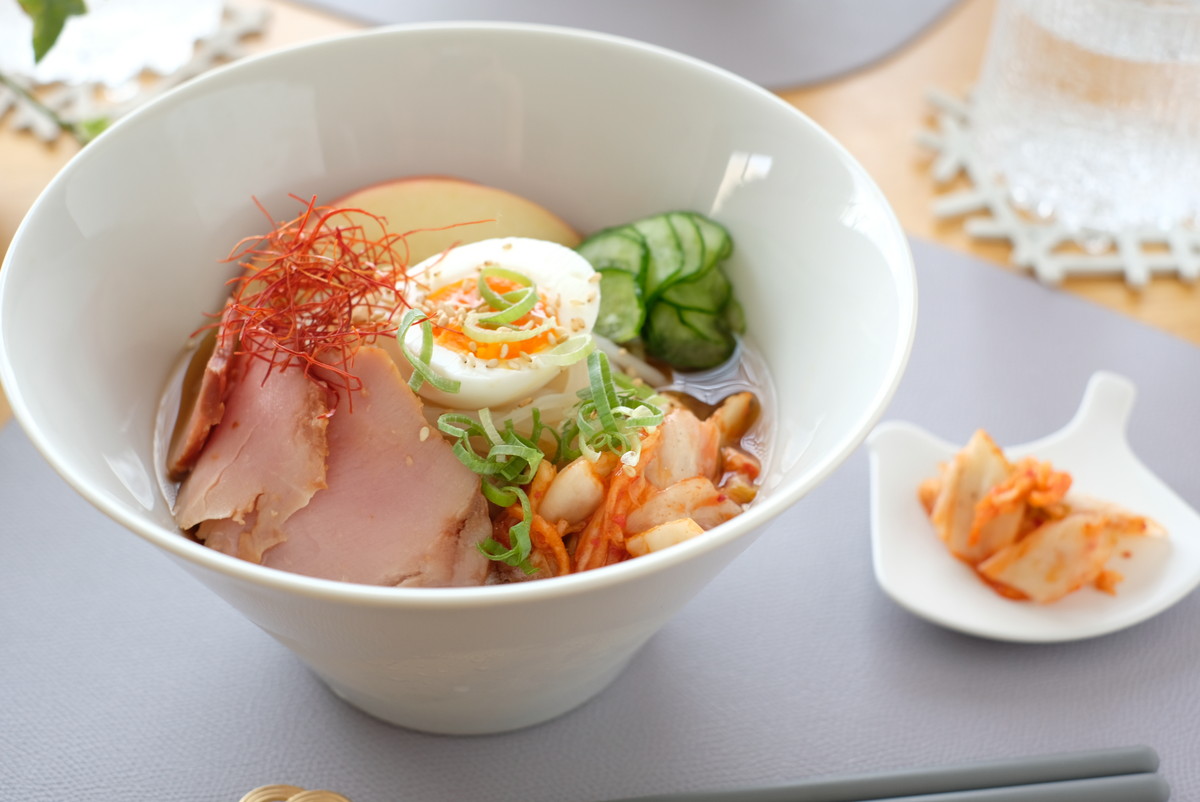 ❺2693ヤマ吾陶器ラーメン鉢・無印・盛岡冷麺