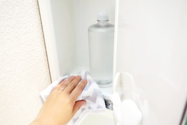 洗面所・洗面台鏡裏・左側②