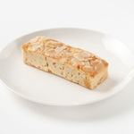 無印・不揃い　アップルとシナモンのケーキ　１個①