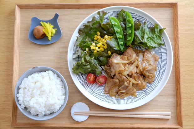 イイホシユミコ・toriプレート・豚生姜焼き①